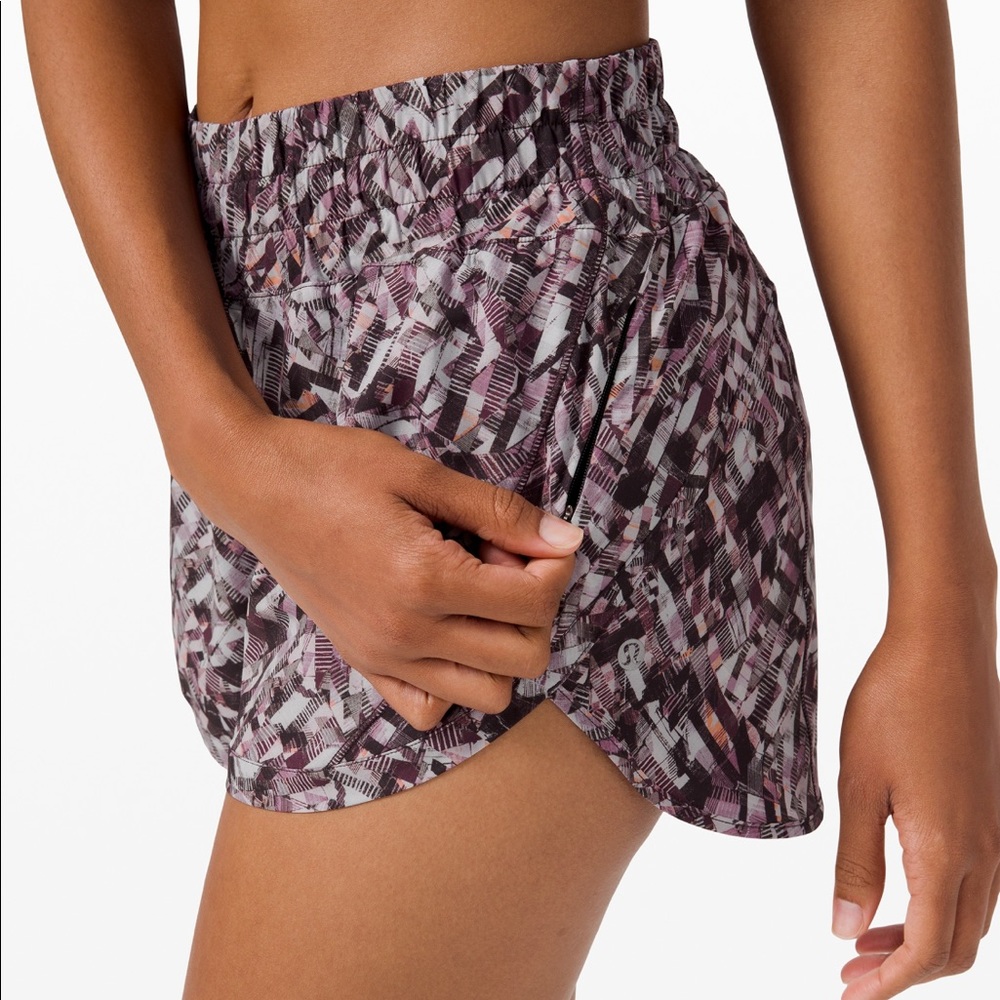 Lululemon track that HR 3” short